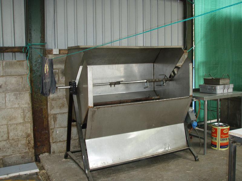 Hog roast.jpg